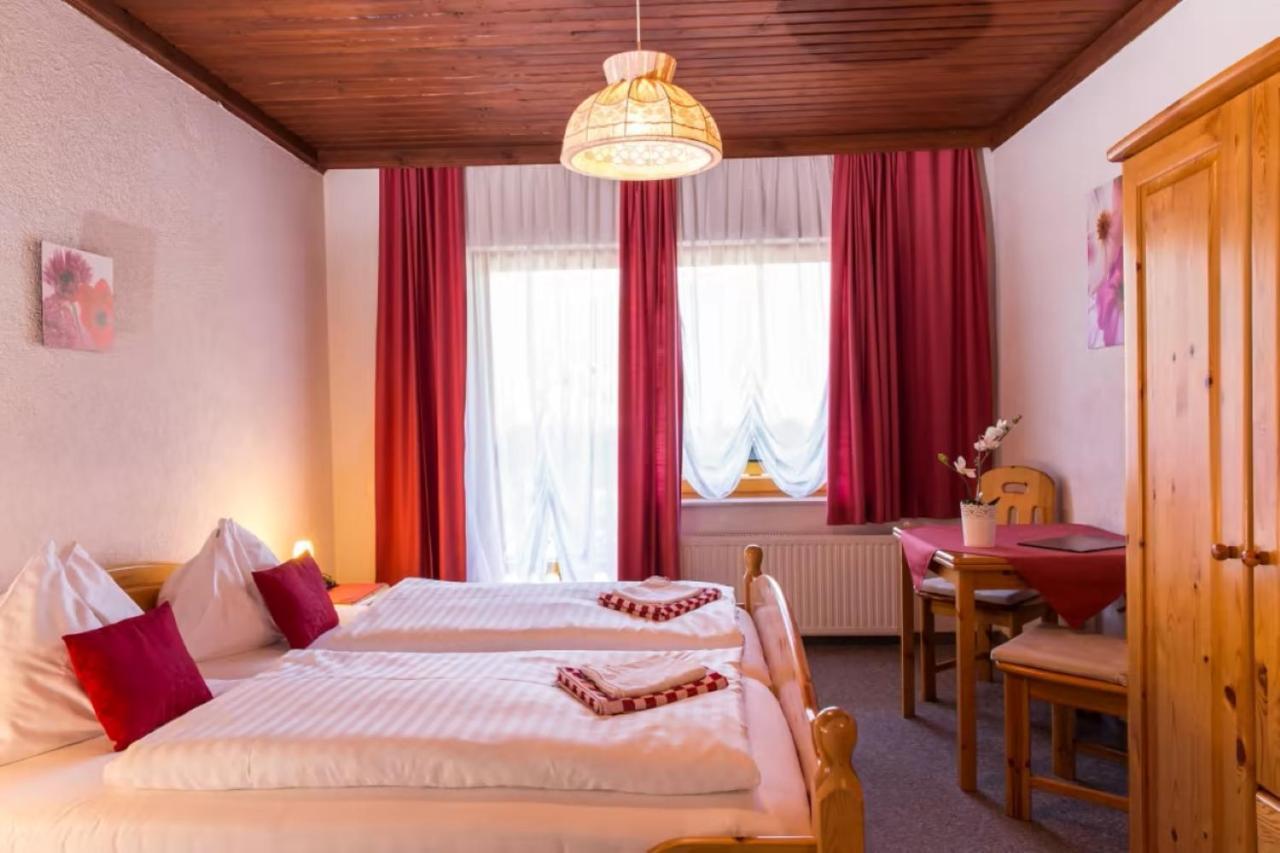 Draxlerhaus Hotel Хоентауерн Екстериор снимка
